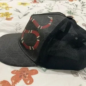 Gucci | Accessories | Gucci Black Mesh Cap With Red Label  display picture 1